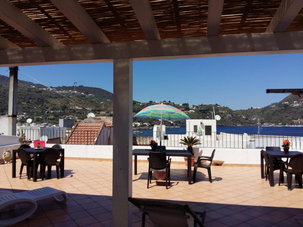 Lipari Centro Storico Flat 6 Mins From Port Apartment Luaran gambar